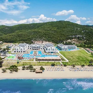 מלון Korumar Ephesus Beach & Spa