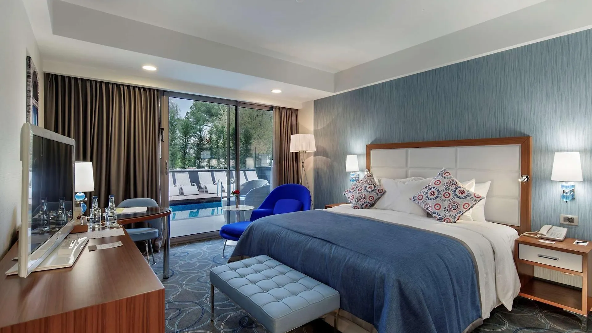 Doubletree By Hilton Кушадасы Турция