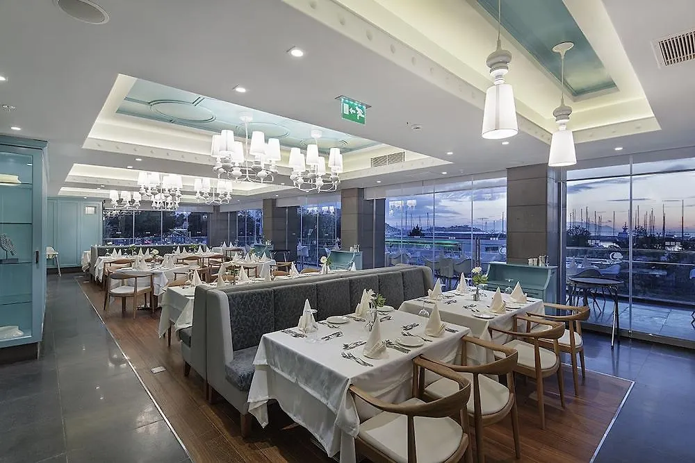 Doubletree by Hilton Kuşadası Hotel