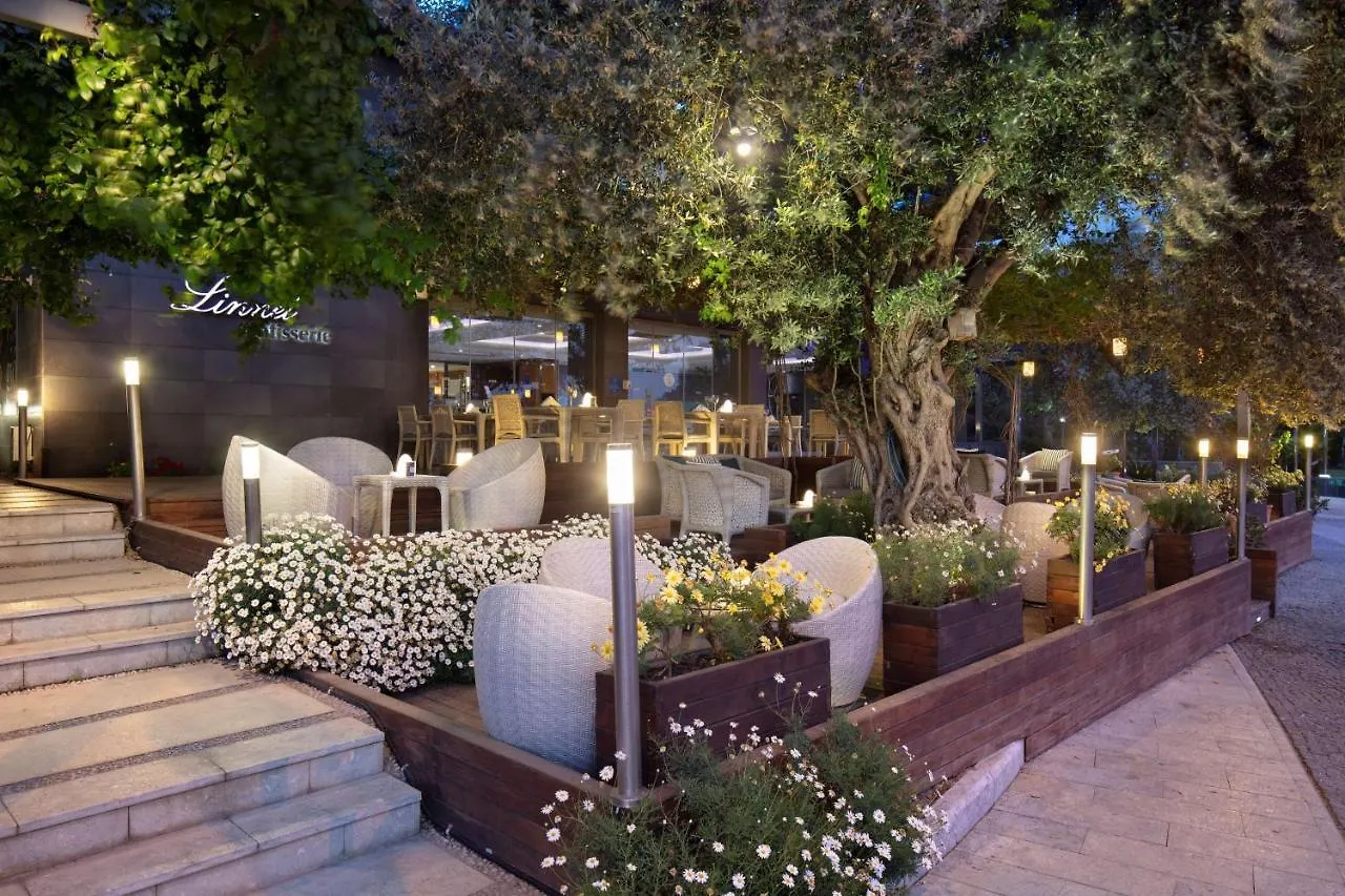 Doubletree by Hilton Kuşadası Hotel