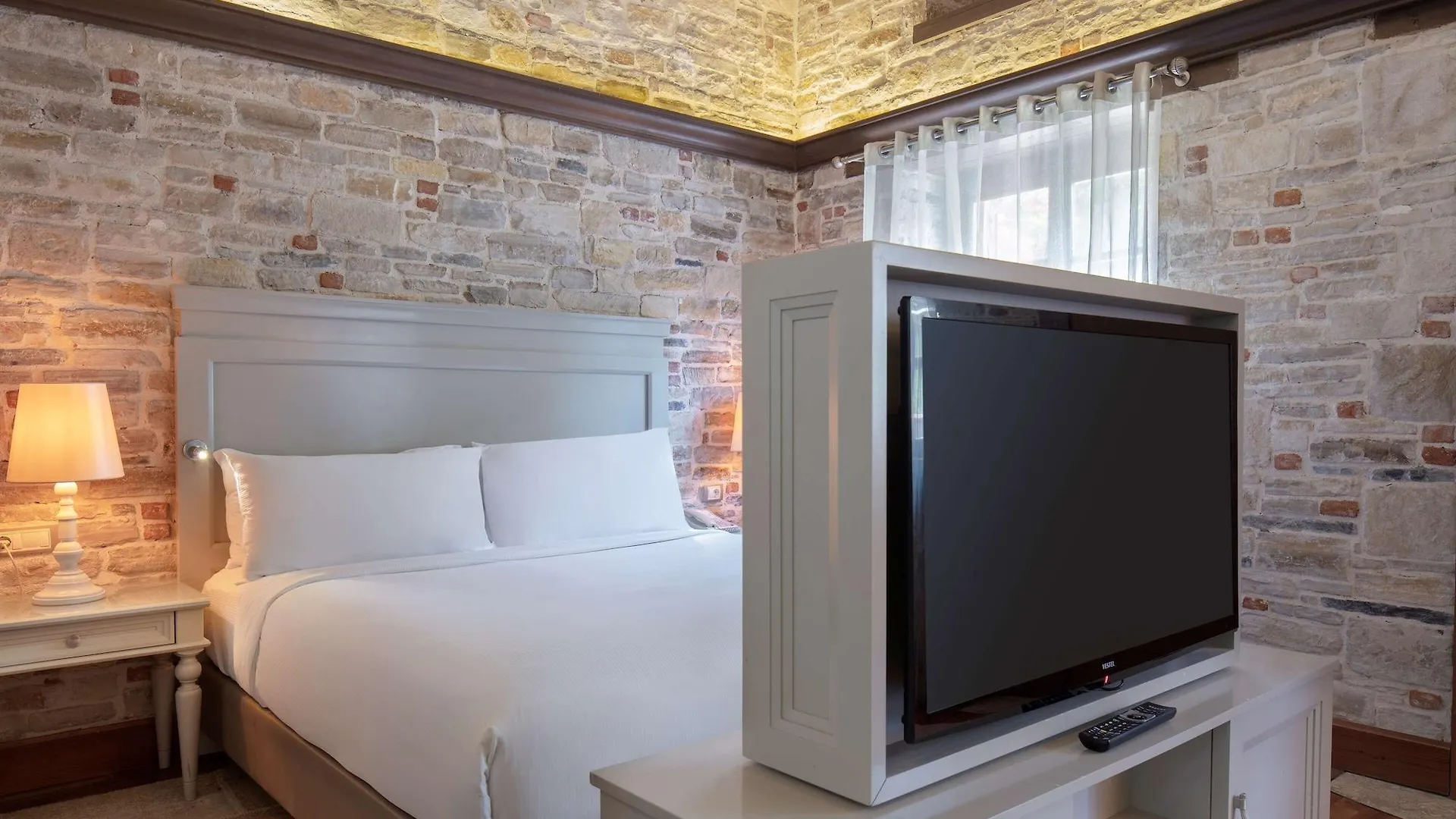 Doubletree by Hilton Kuşadası Hotel