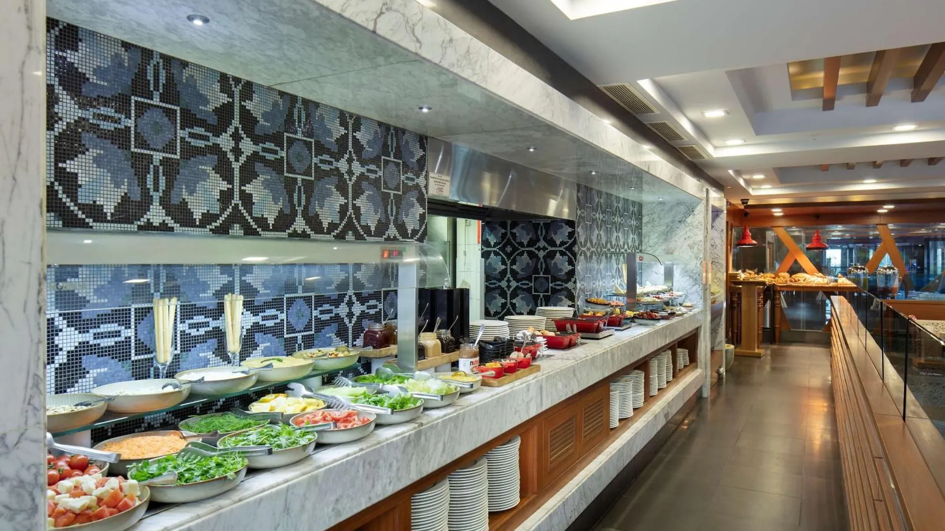 Doubletree by Hilton Kuşadası Hotel